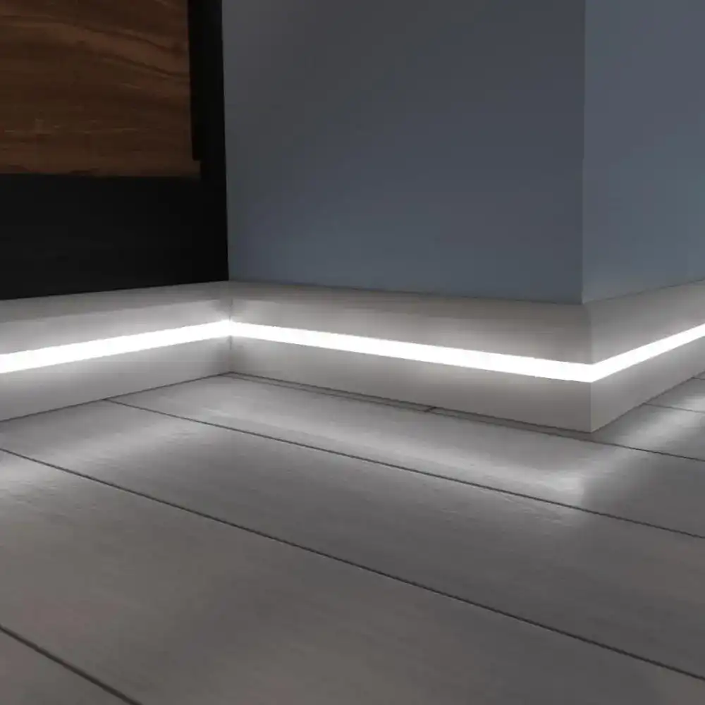Плинтус для подсветки PN 050 LED Плинтус для подсветки PN 050 LED