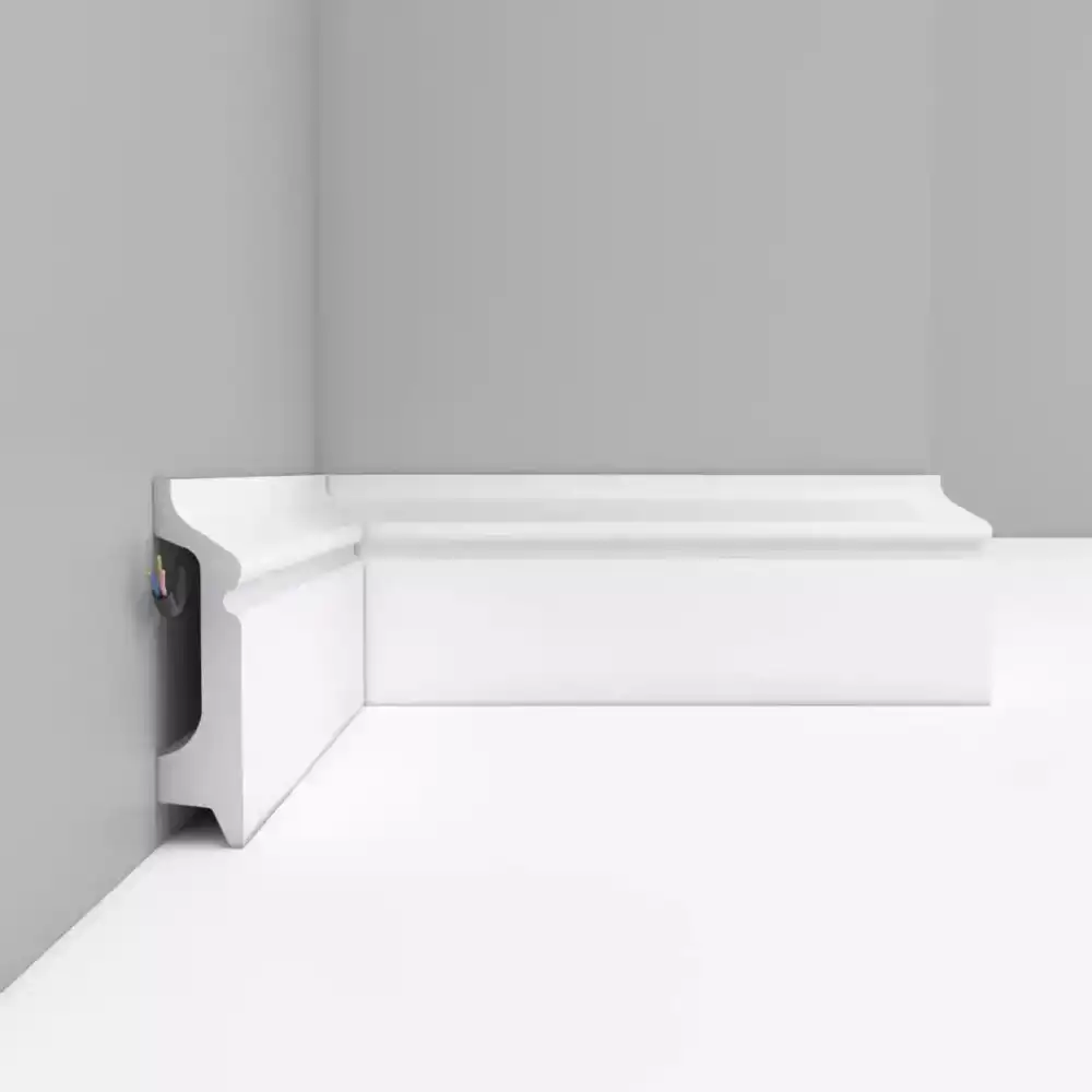 Плинтус белый матовый D122-115 ДМ DECOMASTER 78*21*2400 мм Плинтус белый матовый D122-115 ДМ DECOMASTER 78*21*2400 мм