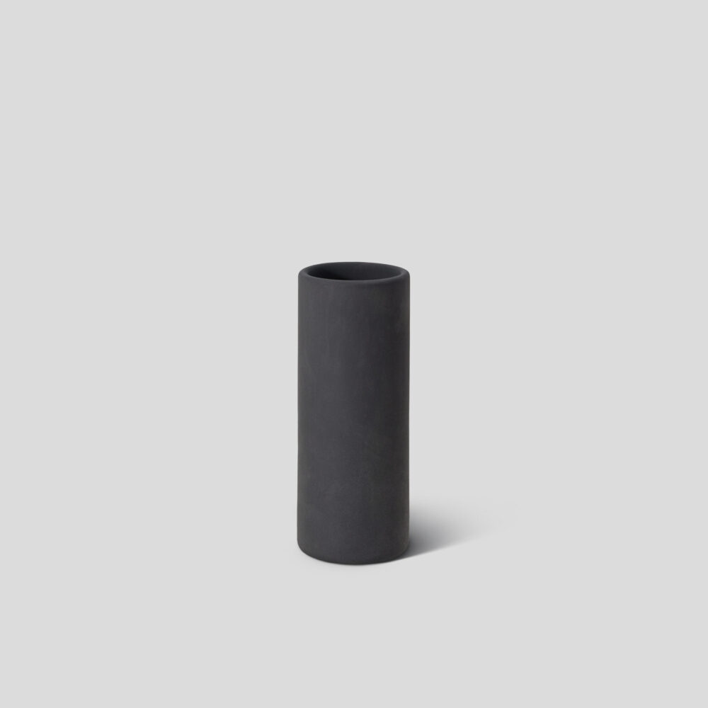 Ваза Smooth Medium - Dark navy (Shapes & Shades) Ваза Smooth Medium - Dark navy (Shapes & Shades)