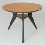Обеденный стол Boomerang Table