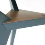 Обеденный стол Boomerang Table
