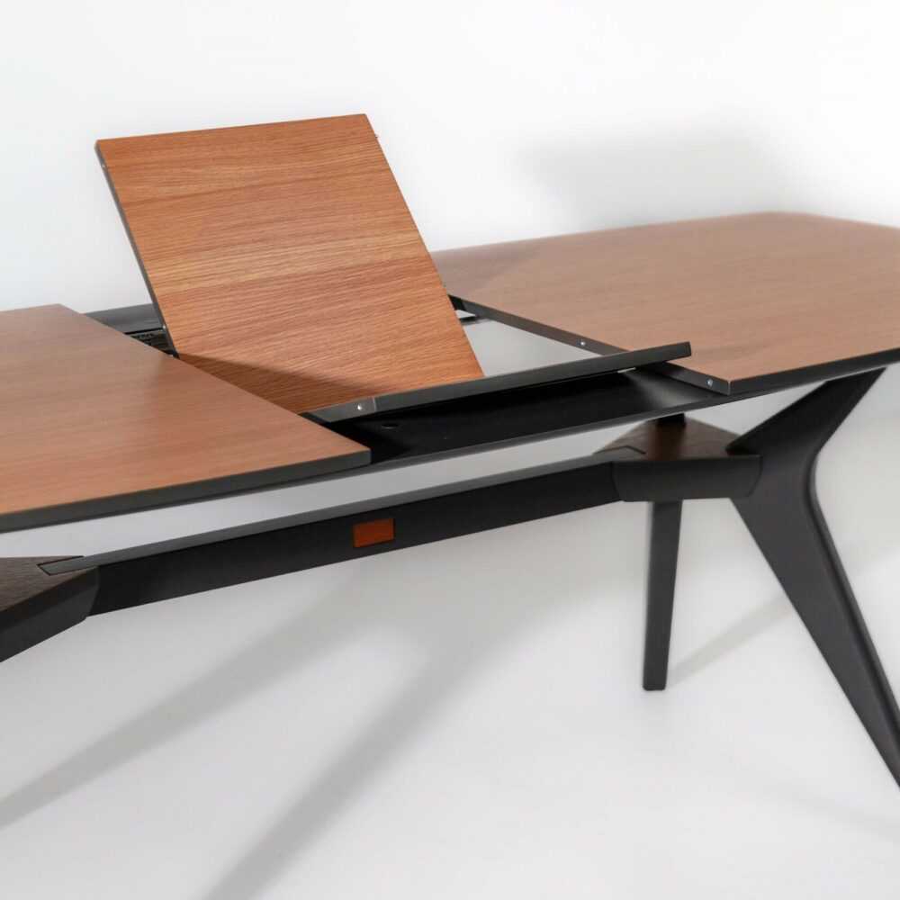 Обеденный раздвижной стол Boomerang Table Обеденный раздвижной стол Boomerang Table