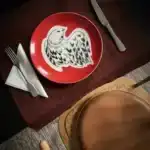 Тарелка пирожковая, коллекция «Перья на красном» Хохлома