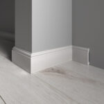 Плинтус 701-75 DECOR-DIZAYN