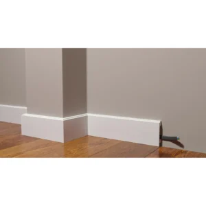 Плинтус DD723 DECOR-DIZAYN